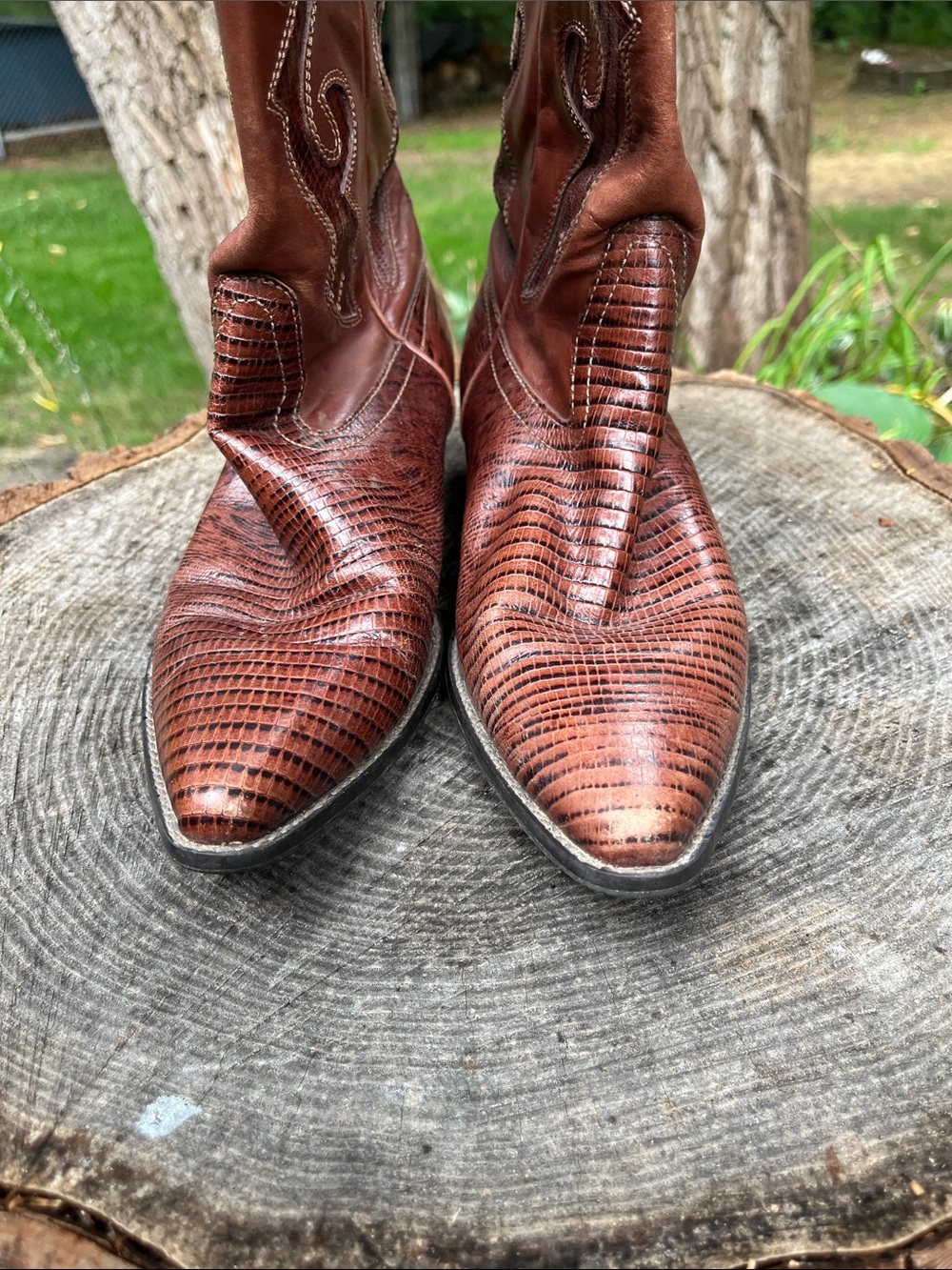 Nine West women’s Western Brown Leather Cowboy Boots with Embossed Stitching - Picture 7 of 11